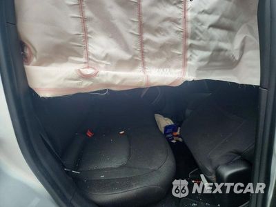 Zdjęcie 10 z 12 samochodu: 2017 JEEP RENEGADE LATITUDE VIN:ZACCJBBB0HPF67075 - miniatura