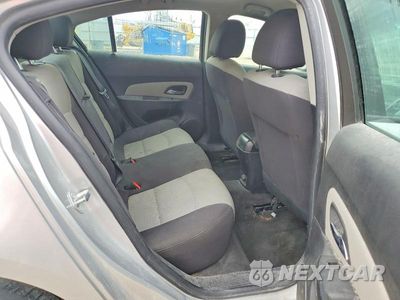 Zdjęcie 10 z 12 samochodu: 2014 CHEVROLET CRUZE LS VIN:1G1PA5SH9E7435392 - miniatura