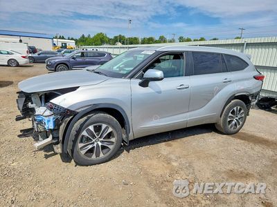 2023 TOYOTA HIGHLANDER XLE 5TDKDRBH5PS505107 - główne zdjęcie licytacji z USA - miniatura