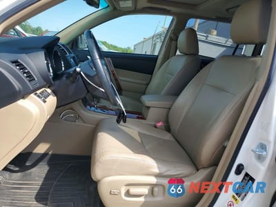 Zdjęcie 7 z 13 samochodu: 2012 TOYOTA HIGHLANDER HYBRID LIMITED VIN:JTEDC3EH2C2006198 - miniatura