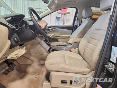 Zdjęcie 7 z 13 samochodu: 2015 FORD ESCAPE SE VIN:1FMCU9G96FUB37239 - miniatura
