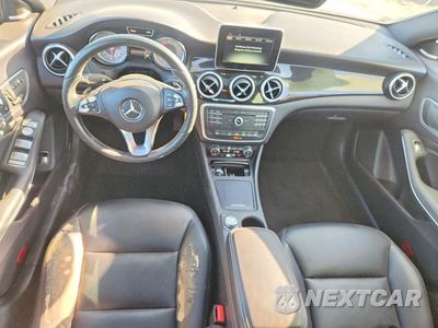 Zdjęcie 8 z 12 samochodu: 2015 MERCEDES-BENZ CLA 250 4MATIC VIN:WDDSJ4GB9FN276893 - miniatura