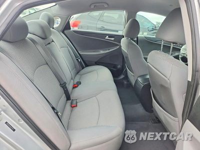Zdjęcie 10 z 12 samochodu: 2011 HYUNDAI SONATA GLS VIN:5NPEB4AC6BH259517 - miniatura