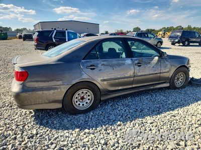 Trzecie zdjęcie samochodu z tyłu: 2006 TOYOTA CAMRY LE VIN:JTDBE32K163064923 - miniatura