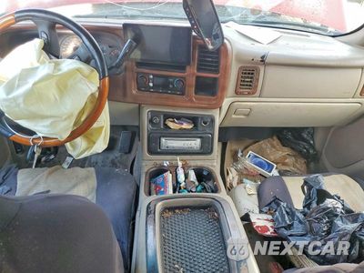 Zdjęcie 8 z 13 samochodu: 2003 CHEVROLET SUBURBAN C1500 VIN:1GNEC16Z03J184175 - miniatura
