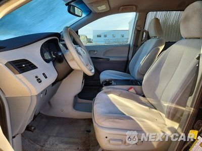 Zdjęcie 7 z 13 samochodu: 2011 TOYOTA SIENNA LE VIN:5TDKK3DC6BS160750 - miniatura