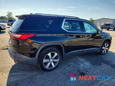 Trzecie zdjęcie samochodu z tyłu: 2018 CHEVROLET TRAVERSE LT VIN:1GNERHKW0JJ104874 - miniatura