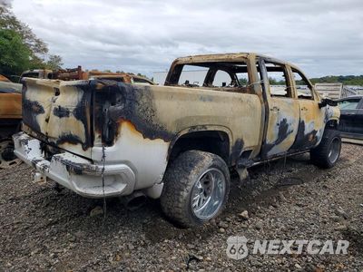 Trzecie zdjęcie samochodu z tyłu: 2020 CHEVROLET SILVERADO K2500 HIGH COUNTRY VIN:1GC4YREY4LF129387 - miniatura
