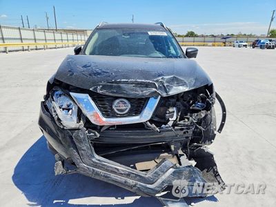 Piąte zdjęcie samochodu w środku: 2019 NISSAN ROGUE SV VIN:JN8AT2MV9KW392719 - miniatura