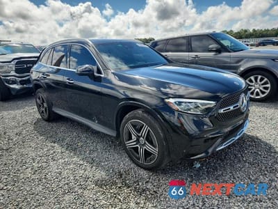 Czwarte zdjęcie samochodu z boku: 2023 MERCEDES-BENZ GLC 300 VIN:W1NKM4GB4PF053036 - miniatura
