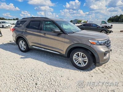 Czwarte zdjęcie samochodu z boku: 2021 FORD EXPLORER XLT VIN:1FMSK7DH8MGA94925 - miniatura