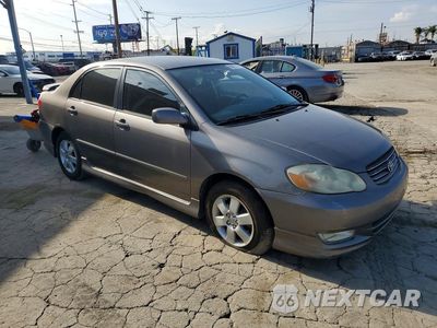 Czwarte zdjęcie samochodu z boku: 2004 TOYOTA COROLLA S VIN:1NXBR32E64Z226062 - miniatura