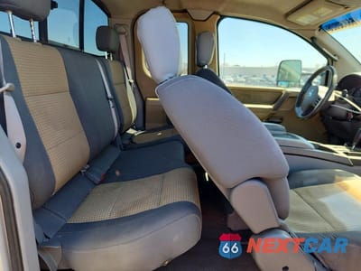Zdjęcie 10 z 12 samochodu: 2004 NISSAN TITAN XE VIN:1N6AA06A64N526785 - miniatura