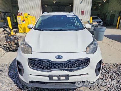 Piąte zdjęcie samochodu w środku: 2017 KIA SPORTAGE LX VIN:KNDPM3AC4H7046754 - miniatura