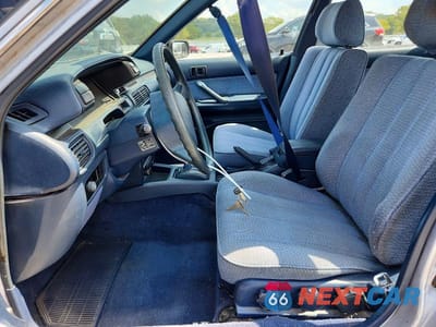 Zdjęcie 7 z 12 samochodu: 1989 TOYOTA CAMRY DELUXE VIN:JT2SV21E3K3339734 - miniatura
