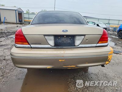 Zdjęcie 6 z 12 samochodu: 2002 FORD CROWN VICTORIA VIN:2FAFP73W42X109943 - miniatura