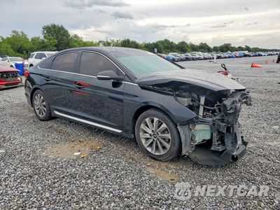 Czwarte zdjęcie samochodu z boku: 2016 HYUNDAI SONATA SPORT VIN:5NPE34AF8GH281002 - miniatura
