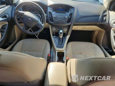 Zdjęcie 8 z 13 samochodu: 2016 FORD FOCUS SE VIN:1FADP3F22GL222559 - miniatura