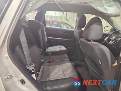 Zdjęcie 10 z 12 samochodu: 2018 NISSAN ROGUE S VIN:5N1AT2MV3JC749352 - miniatura