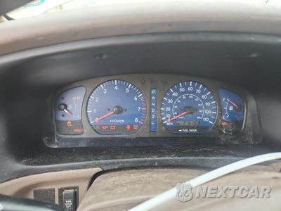 Zdjęcie 9 z 13 samochodu: 2002 TOYOTA SIENNA LE VIN:4T3ZF13C82U493524 - miniatura