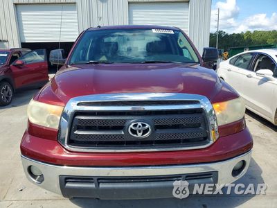 Piąte zdjęcie samochodu w środku: 2010 TOYOTA TUNDRA CREWMAX SR5 VIN:5TFEY5F11AX091896 - miniatura