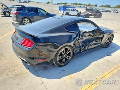 Trzecie zdjęcie samochodu z tyłu: 2018 FORD MUSTANG GT VIN:1FA6P8CF8J5126900 - miniatura