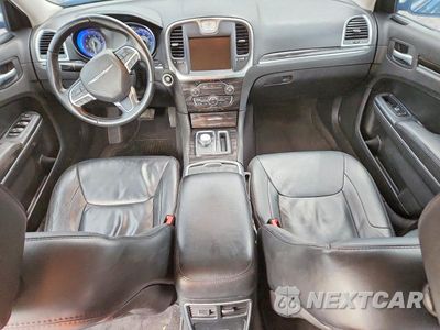 Zdjęcie 8 z 12 samochodu: 2015 CHRYSLER 300 LIMITED VIN:2C3CCAAG6FH803247 - miniatura