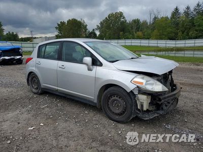 Czwarte zdjęcie samochodu z boku: 2011 NISSAN VERSA 1.8 S VIN:3N1BC1CP6BL418070 - miniatura