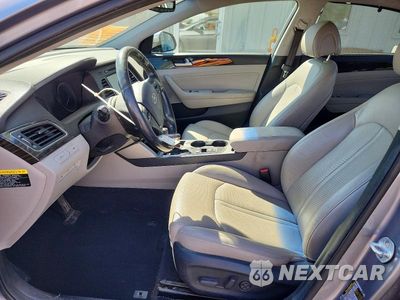 Zdjęcie 7 z 12 samochodu: 2016 HYUNDAI SONATA HYBRID LIMITED VIN:KMHE34L16GA023016 - miniatura