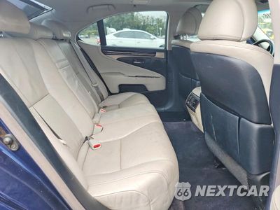 Zdjęcie 10 z 12 samochodu: 2013 LEXUS LS 460 VIN:JTHBL5EFXD5122303 - miniatura
