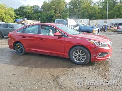Czwarte zdjęcie samochodu z boku: 2016 HYUNDAI SONATA SE VIN:5NPE24AF0GH314609 - miniatura