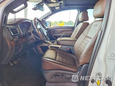 Zdjęcie 7 z 12 samochodu: 2021 NISSAN TITAN PLATINUM RESERVE VIN:1N6AA1ED2MN531645 - miniatura
