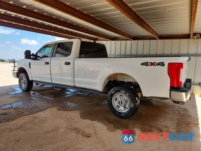 Drugie zdjęcie samochodu z przodu: 2019 FORD F350 SUPER DUTY VIN:1FT8W3B61KEC96897 - miniatura