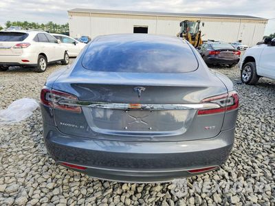 Zdjęcie 6 z 12 samochodu: 2013 TESLA MODEL S VIN:5YJSA1DP2DFP16036 - miniatura
