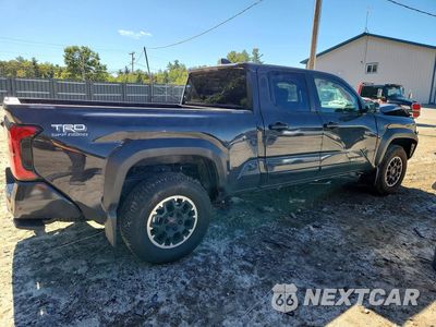 Trzecie zdjęcie samochodu z tyłu: 2026 TOYOTA TACOMA TRD OFF-ROAD VIN:3TMLB5JN6TM237298 - miniatura