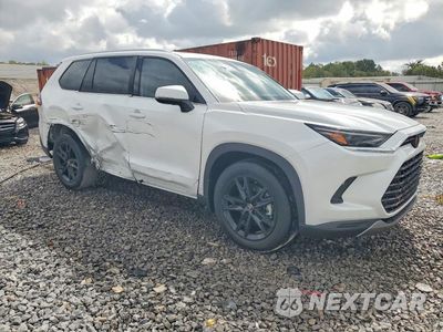 Czwarte zdjęcie samochodu z boku: 2026 TOYOTA GRAND HIGHLANDER LIMITED VIN:5TDAAAB5XTS151560 - miniatura