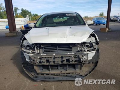 Piąte zdjęcie samochodu w środku: 2017 FORD FOCUS SE VIN:1FADP3K22HL234556 - miniatura