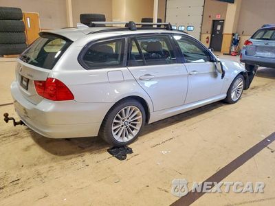 Trzecie zdjęcie samochodu z tyłu: 2012 BMW 328 XI VIN:WBAUU3C5XCA543298 - miniatura
