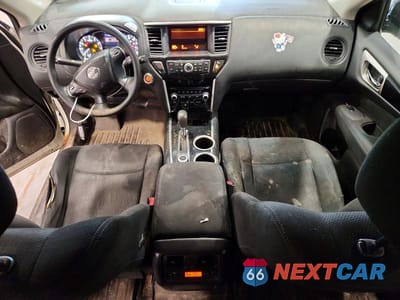 Zdjęcie 8 z 13 samochodu: 2014 NISSAN PATHFINDER S VIN:5N1AR2MMXEC712052 - miniatura