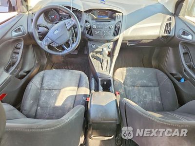 Zdjęcie 8 z 12 samochodu: 2017 FORD FOCUS SE VIN:1FADP3F26HL341278 - miniatura