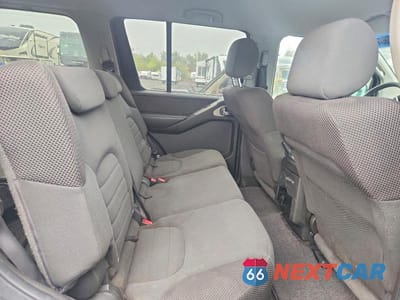 Zdjęcie 10 z 12 samochodu: 2006 NISSAN PATHFINDER S VIN:5N1AR18U56C612883 - miniatura