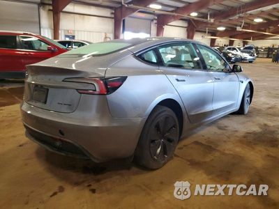 Trzecie zdjęcie samochodu z tyłu: 2026 TESLA MODEL 3 VIN:5YJ3E1EB4TF129945 - miniatura