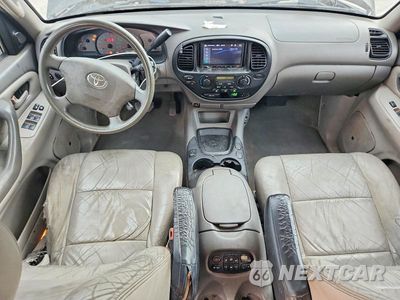 Zdjęcie 8 z 13 samochodu: 2003 TOYOTA SEQUOIA SR5 VIN:5TDZT34A23S187116 - miniatura