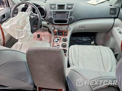 Zdjęcie 8 z 14 samochodu: 2013 TOYOTA HIGHLANDER LIMITED VIN:5TDYK3EH0DS094879 - miniatura