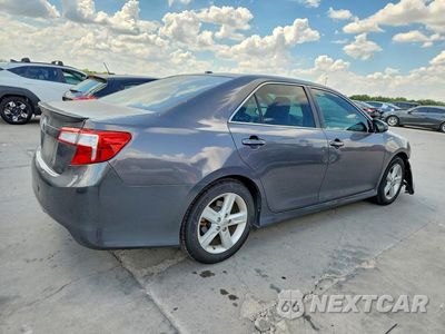 Trzecie zdjęcie samochodu z tyłu: 2014 TOYOTA CAMRY SE VIN:4T1BF1FK8EU795431 - miniatura
