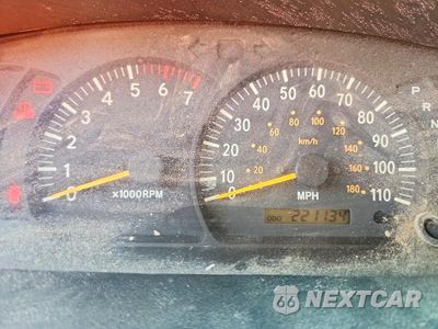 Zdjęcie 9 z 12 samochodu: 2002 TOYOTA TUNDRA SR5 V8 VIN:5TBRT34132S264213 - miniatura