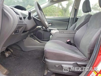 Zdjęcie 7 z 12 samochodu: 2014 TOYOTA PRIUS V TWO VIN:JTDZN3EU7E3361219 - miniatura