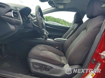 Zdjęcie 7 z 12 samochodu: 2018 TOYOTA CAMRY L VIN:4T1B11HK1JU627068 - miniatura