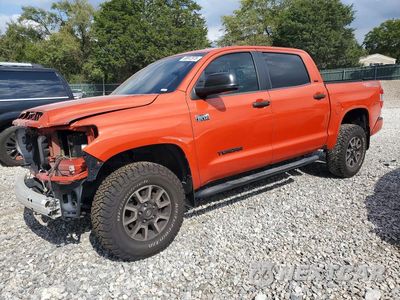 2018 TOYOTA TUNDRA CREWMAX SR5 5TFDY5F11JX694553 - główne zdjęcie licytacji z USA - miniatura