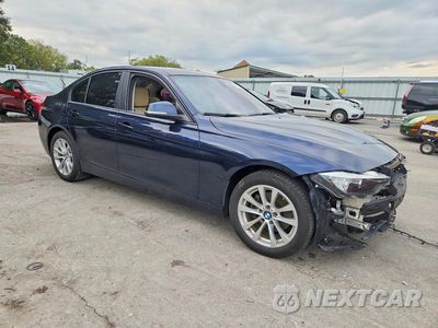 Czwarte zdjęcie samochodu z boku: 2016 BMW 320 I VIN:WBA8E1G52GNU11759 - miniatura